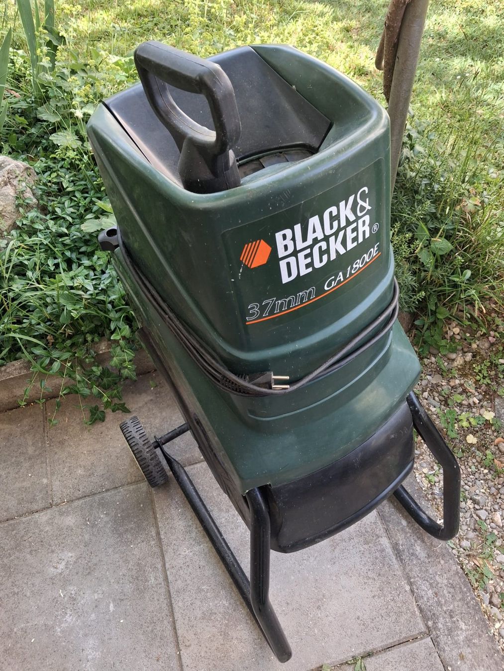 Trinciatrici: Black+Decker Häcksler 37 mm GA1800E – Usato da Winterthur venduto da mar_jwg7