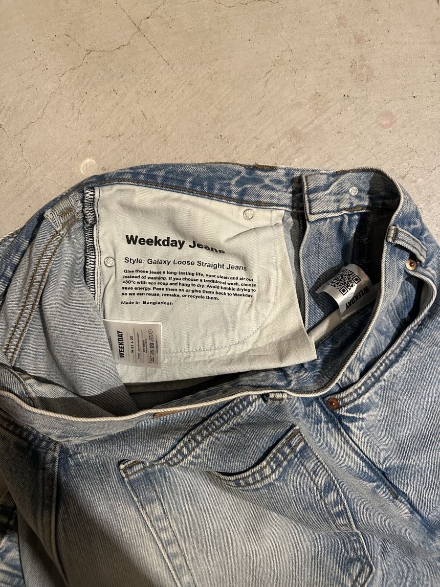 Weekday Jeans: Weekday Galaxy Loose Jeans ice blue 32 – Nuovo (secondo la descrizione) da Dättwil AG venduto da seung.kuk 2