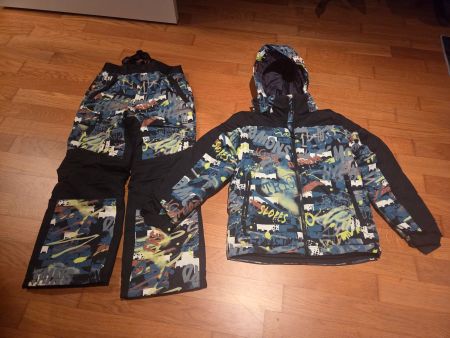 Schöne Kinder Ski Jacke und Hose  Marke LEGO WEAR Grösse 134