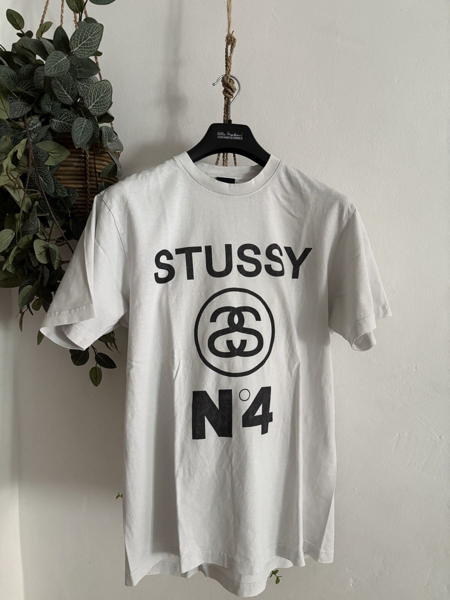 Stüssy T-shirt: Stüssy T-shirt N°4 – Nuovo (secondo la descrizione) da Estavayer-le-Lac venduto da sam_8cml
