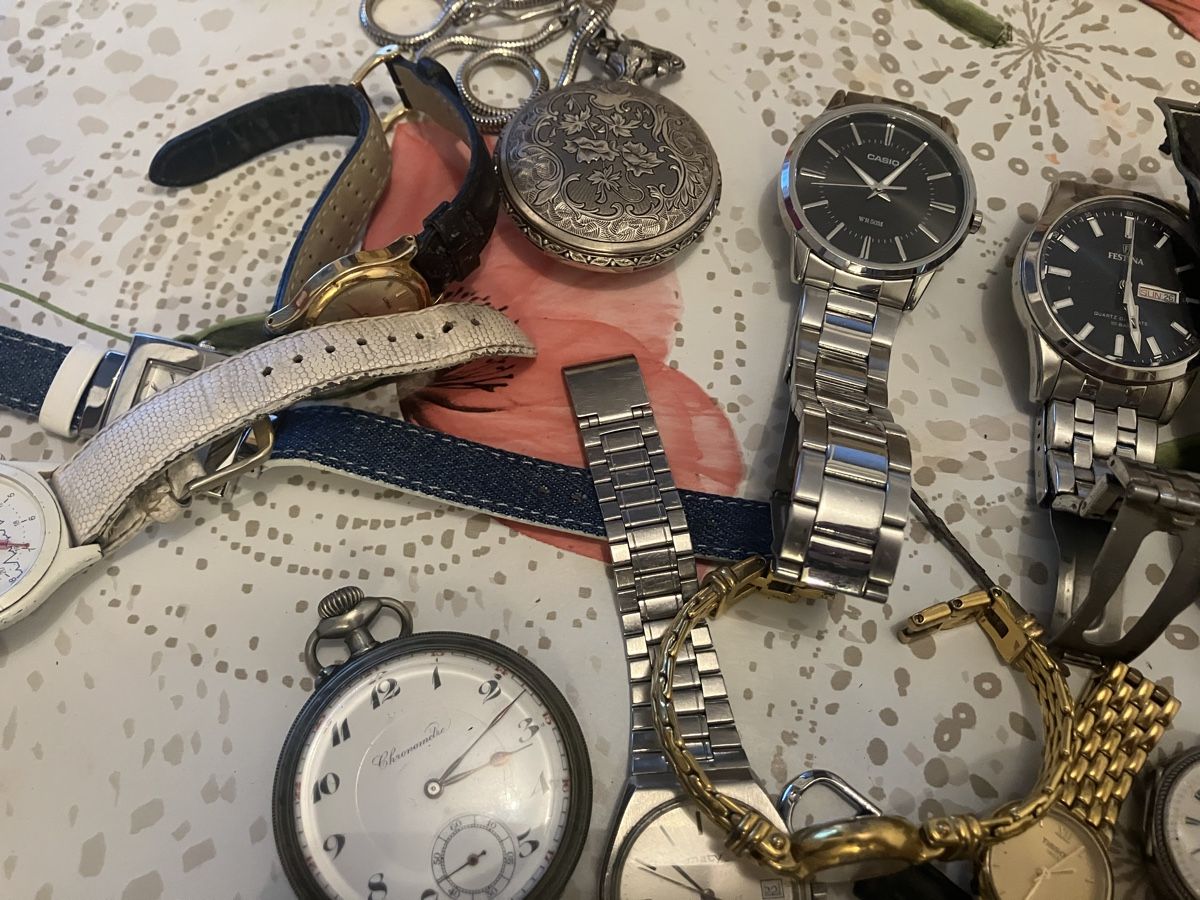Uhren: Lot de montres  – Defekt aus Fribourg von Snoopy-Mousi 8