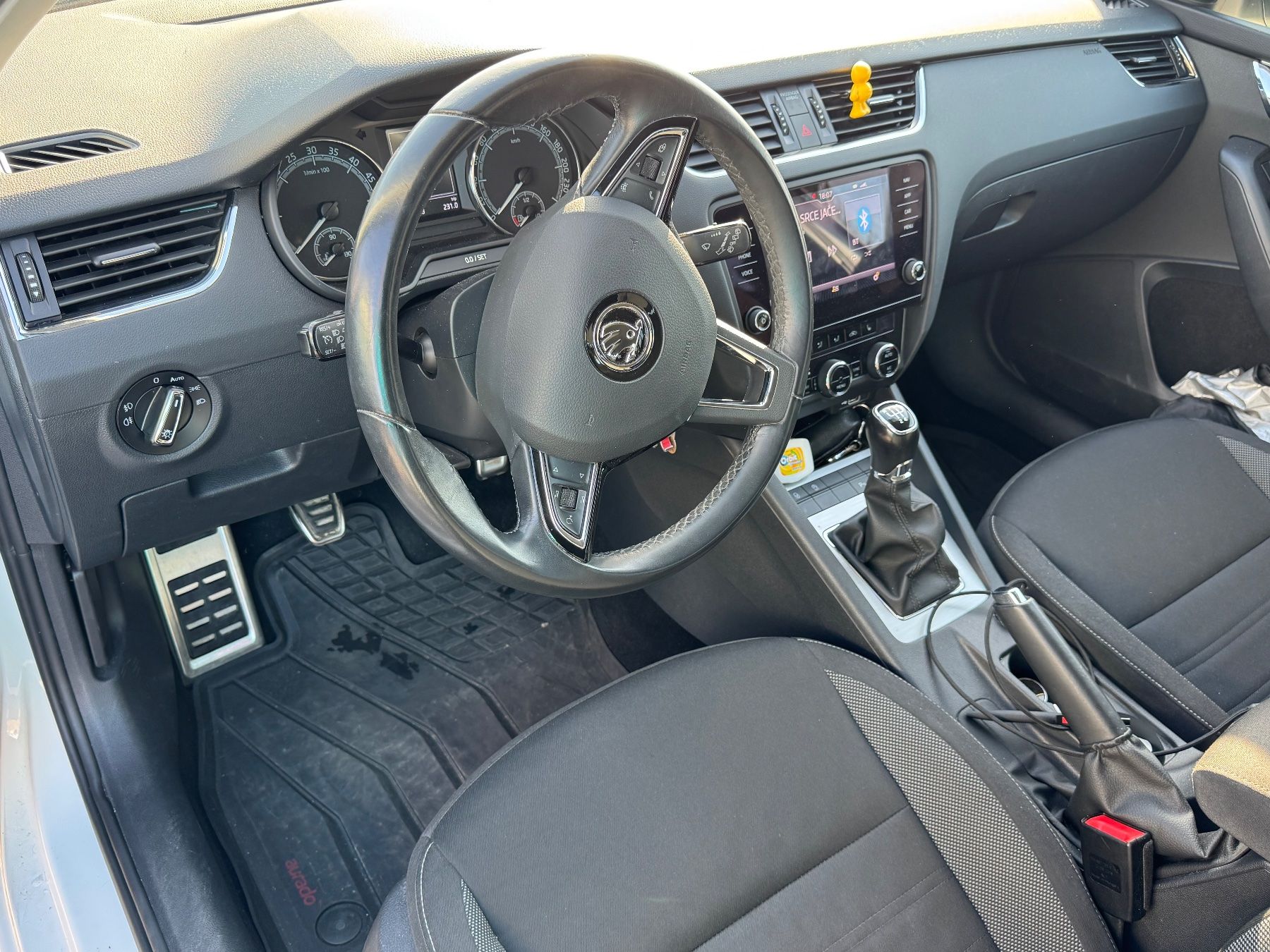 Skoda Automobili: Skoda Octavia 1.6 TDi – Usato da Niederglatt SG venduto da Esso11 9