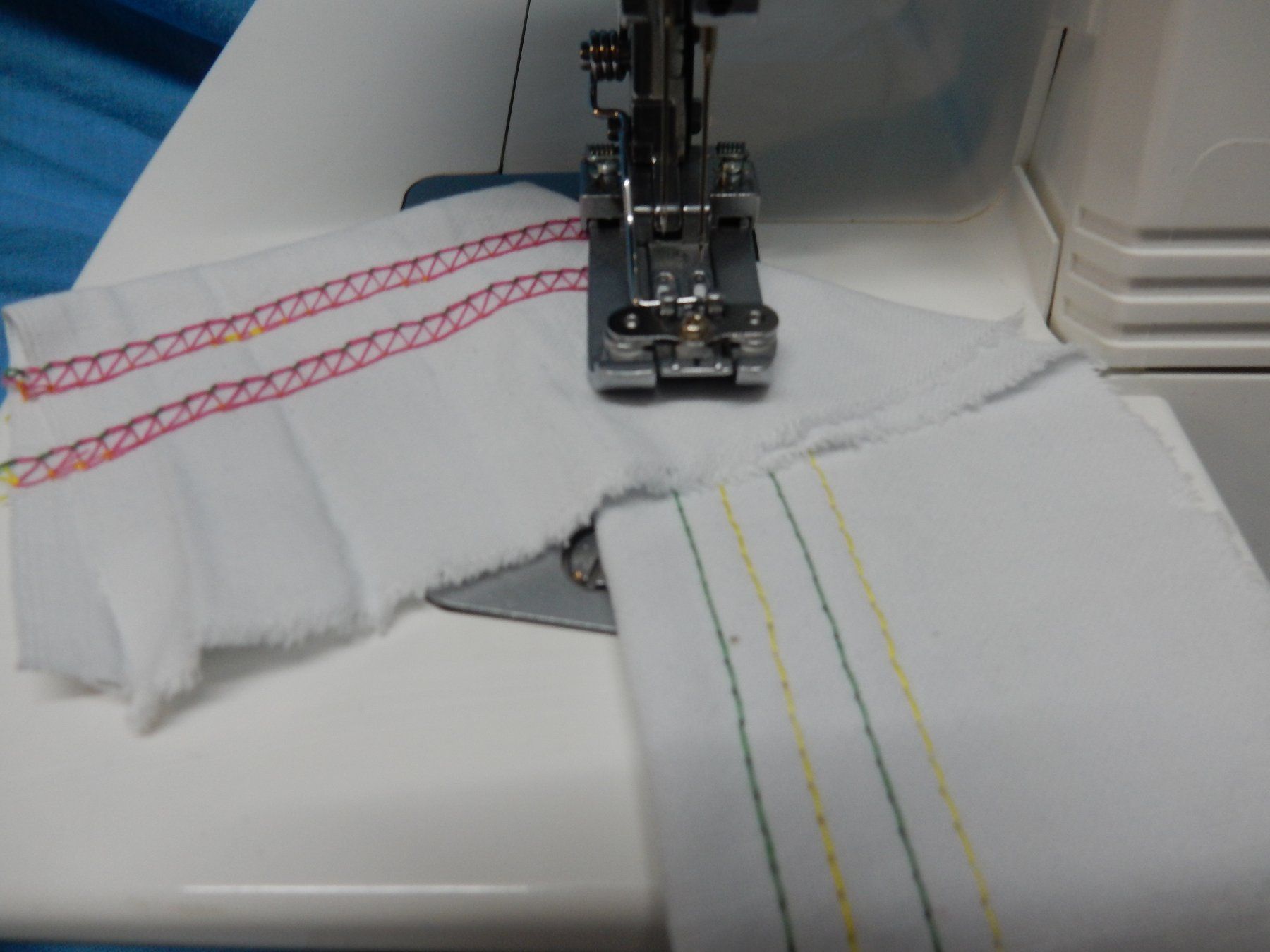 Bernina Macchine da cucire: BERNINA 009DCC    *** Ab Fr 1.00 ***               26091 – Usato da Watt venduto da Mariposa49 2
