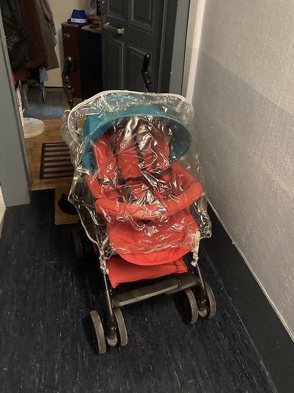Poussette: Poussette Chicco rouge – D'occasion à Genève par sbo_ks28 3