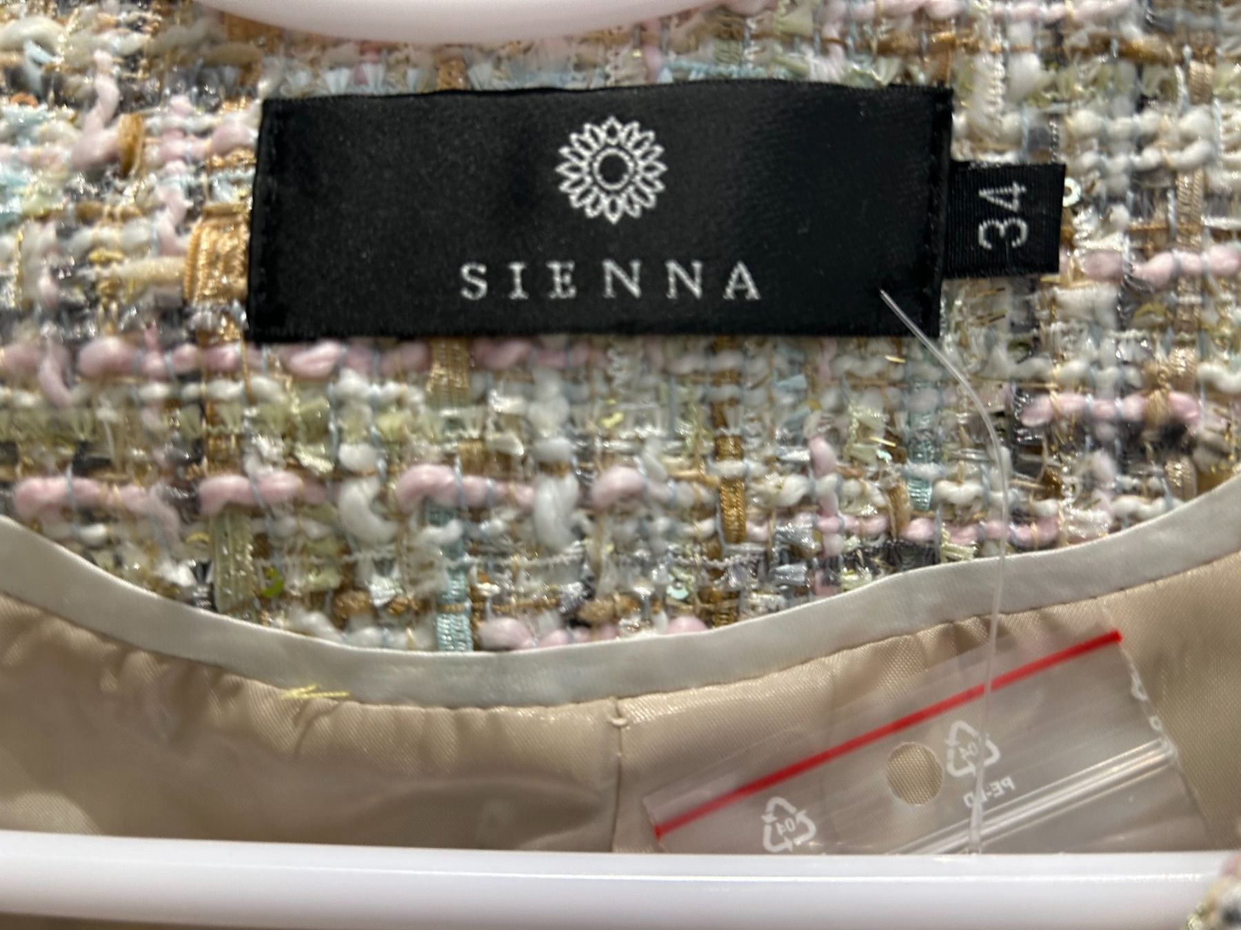 Jacken: Jacke von SIENNA – Neu (gemäss Beschreibung) aus Biel-Benken BL von ser_z25x 4