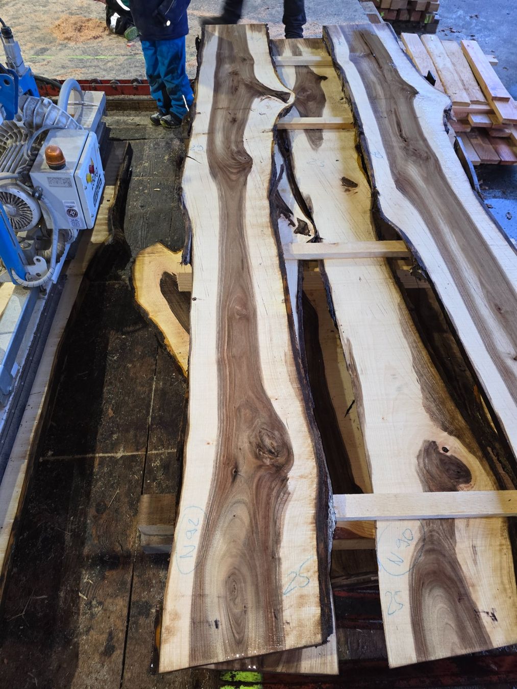 Articoli in legno: Nussbaumbrett Nr. N92 – Nuovo (secondo la descrizione) da Ramsei venduto da Waelchris