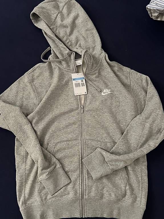 Maglioni & Felpe: Felpa zippata Nike M – Usato da Viganello venduto da bia_x25w