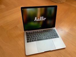 MacBook Pro 13″ 2019 Touch Bar – i5, 8 GB, 128 GB, CH-Tastat