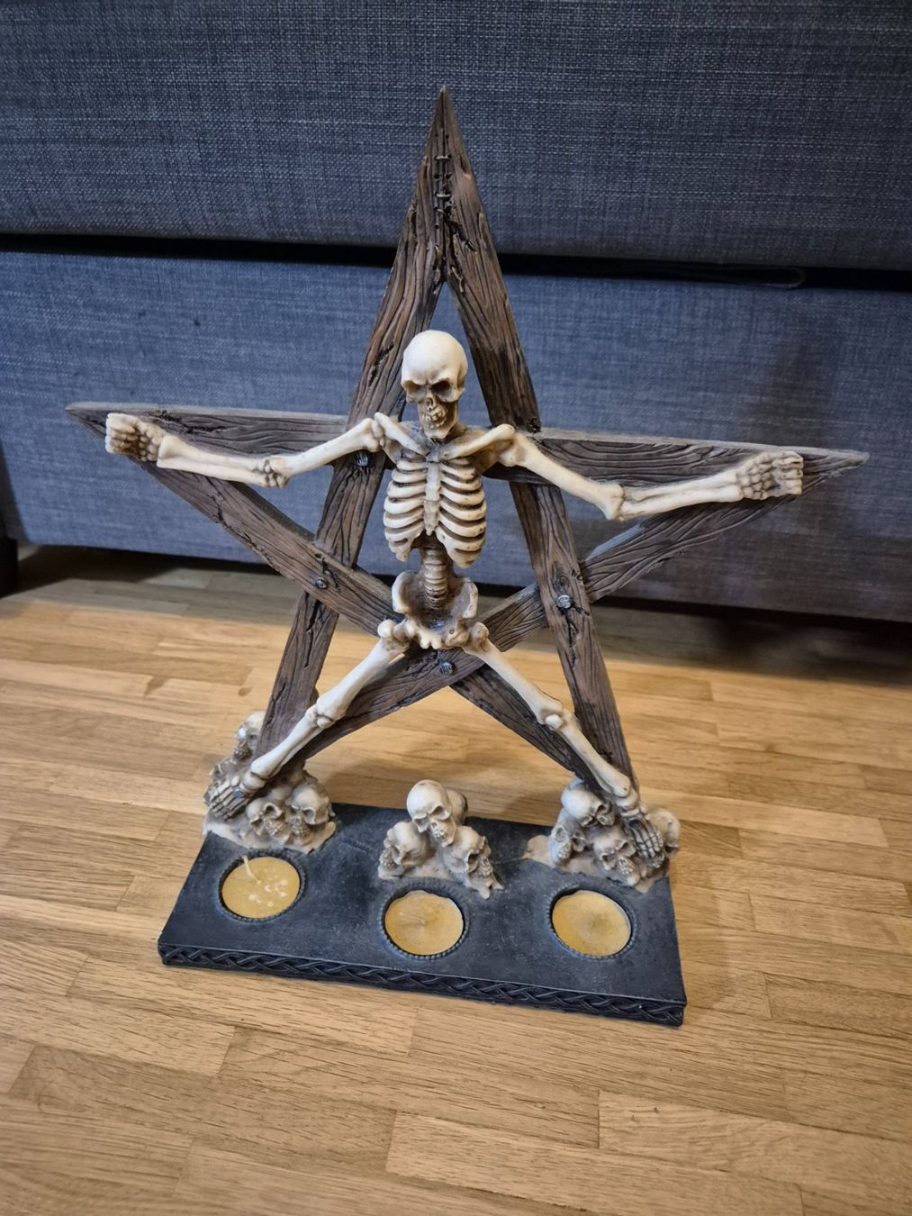 Alle Dekorationen: Pentagramm Kerzenständer – Gebraucht aus Dornach von Bluti84