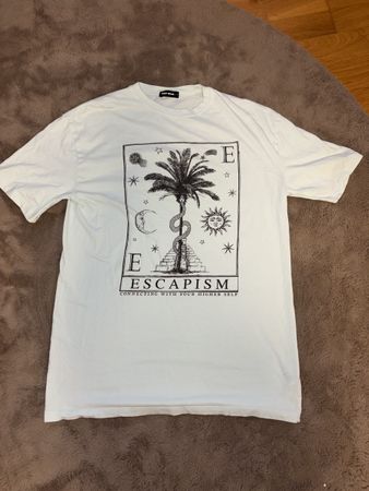 T-Shirt weiss Grösse S-M oversized 