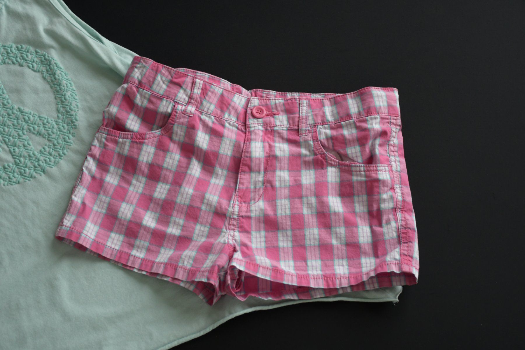 Lotti & Set di vestiti: Shorts, Top von Beneton gr.164 – Usato da Nuglar venduto da Korsika2 1