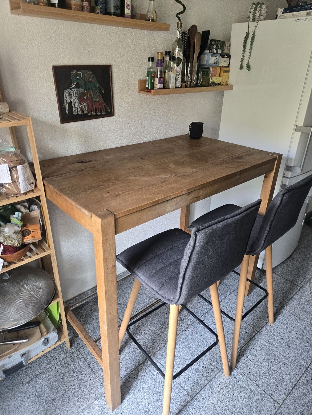 Set di tavolo e panche: Küchentisch mit 2 Hocker – Usato da Basel venduto da giu_2sb7