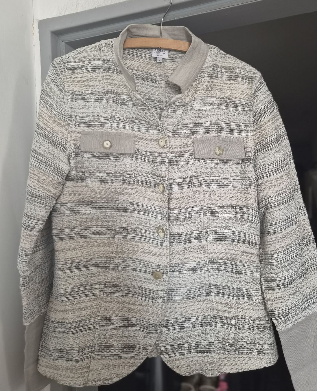 Armani Giacche & Cappotti: Armani schöne Jacke Gr. 16/L – Usato da Frenkendorf venduto da Moon111