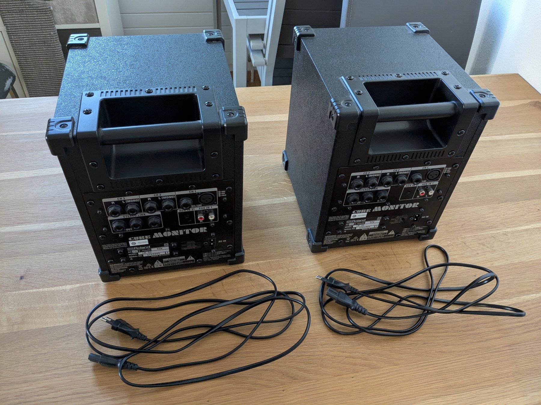 Roland Amplificatori: 2 × Roland CM-30 PA – Nuovo (secondo la descrizione) da Horgen venduto da pat_czw8 2