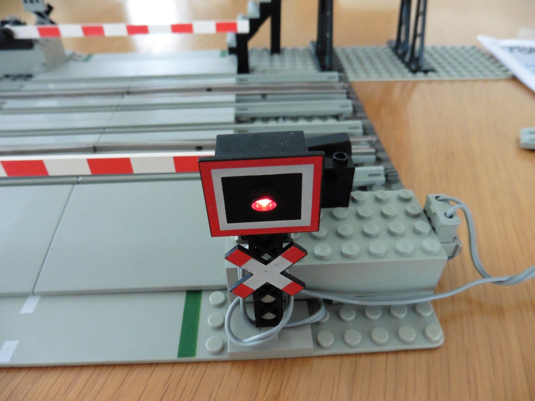 Lego Kit di costruzioni: Lego 7866 Bahnübergang 12V – Usato da Kaltbrunn venduto da sigale 6