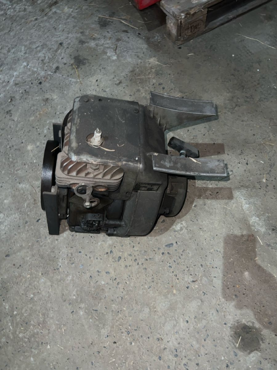 Rapid Trattori: MAG 1040 Motor  – Difettoso da Neuendorf venduto da H_Tech