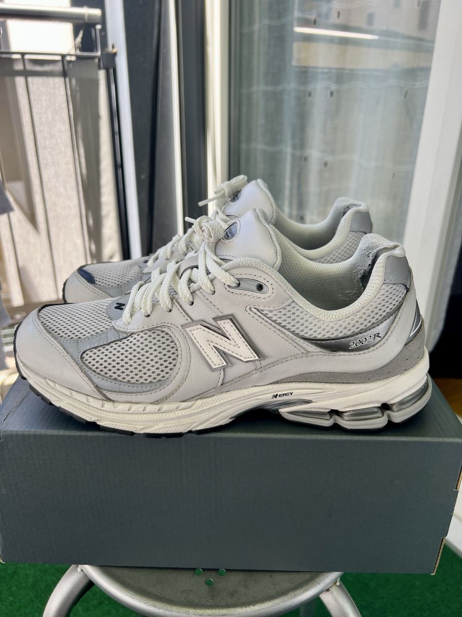 New Balance Scarpe da uomo: New Balance 2002R – Usato da Lausanne venduto da luciano_RIC1 1