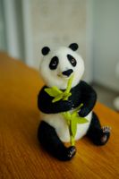 Handgefertigter Panda aus Filz – 100 % Handarbeit – Unikat
