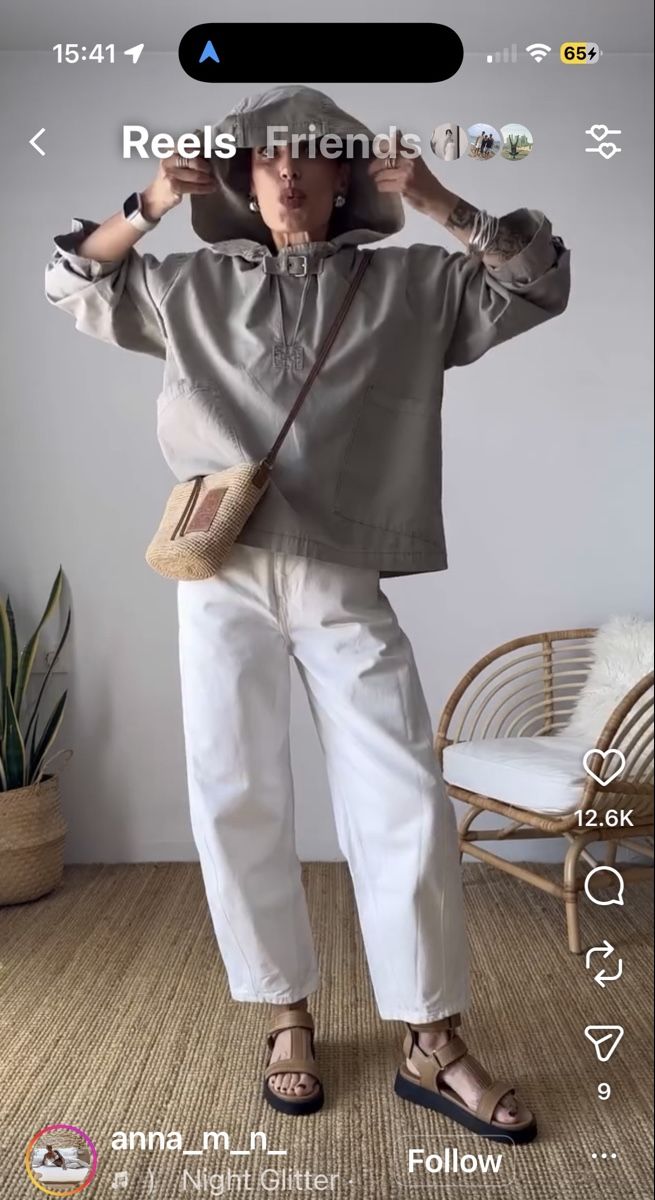 Pull&Bear Camicette: PULL & BEAR Bluse mit Kapuze XS – Usato da Lugnorre venduto da jettsett 1