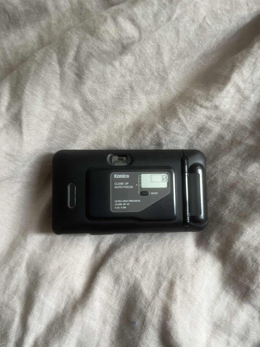 Konica Kamera: Konica A4 Point an Shoot – Defekt aus Bern von Larina000 1