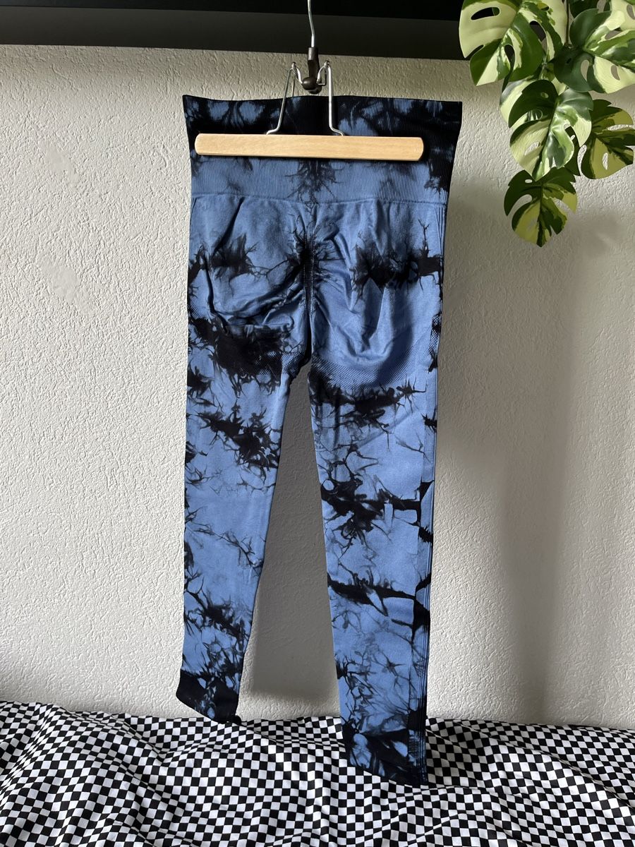 Shein Leggings: Legging de sport S 🏈 – Usato da Bramois venduto da cyr_sb8d 1