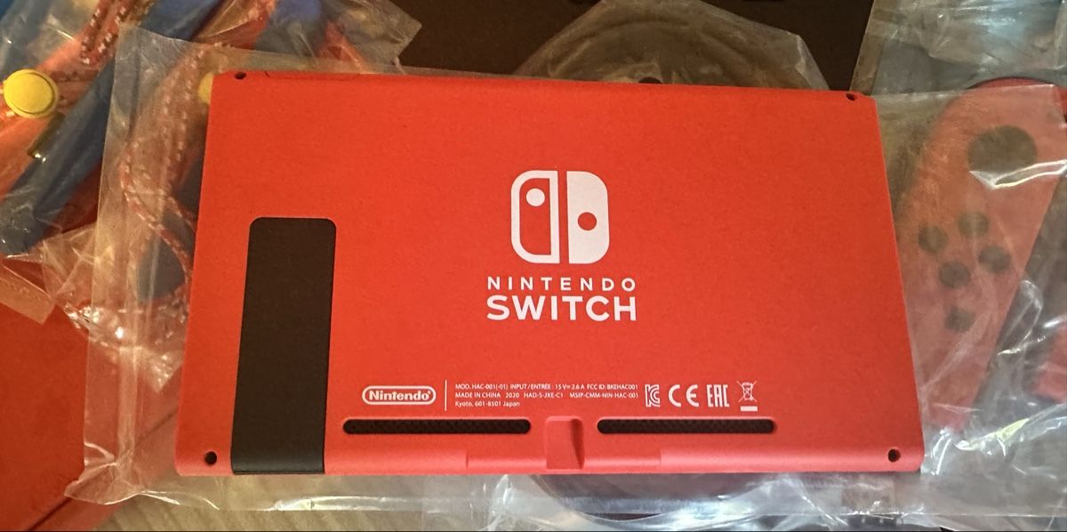 Nintendo Console: Nintendo switch Mario red & blue edition neuf – Nuovo (secondo la descrizione) da Epalinges venduto da mat_c6t9 5