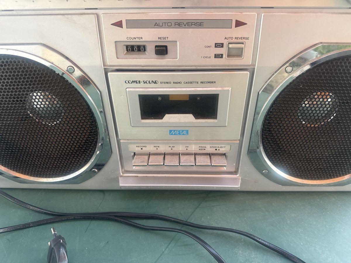 Radios: Radio/Cassetten Recorder – Gebraucht aus Horriwil von Carrera68 5