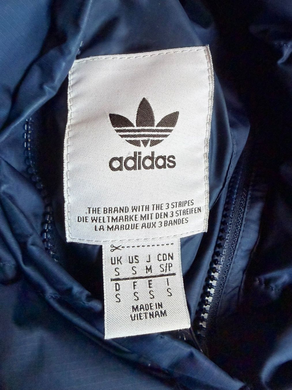 Adidas Giacche: Doudoune réversible Adidas – Usato da Chermignon d'en Bas venduto da Kevin8 8
