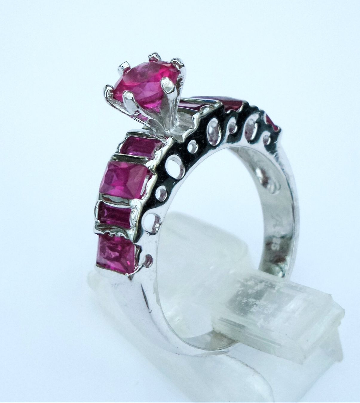 Anelli: Rubin Fingerring – Nuovo e nell'imballaggio originale da Zürich venduto da adriben 7