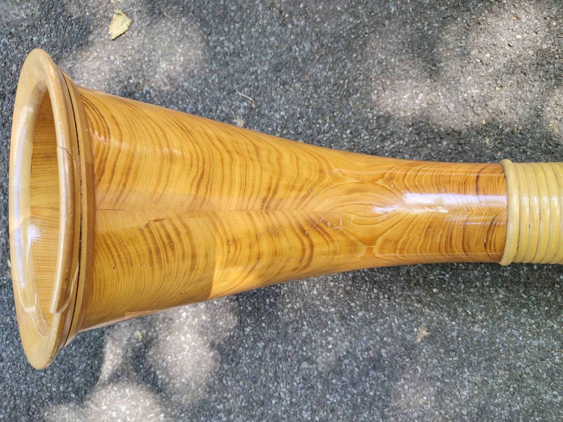 Strumenti musicali: Alphorn 3 bzw. 4-teilig, O. Emmenegger – Usato da Bern venduto da 70hemicuda 2