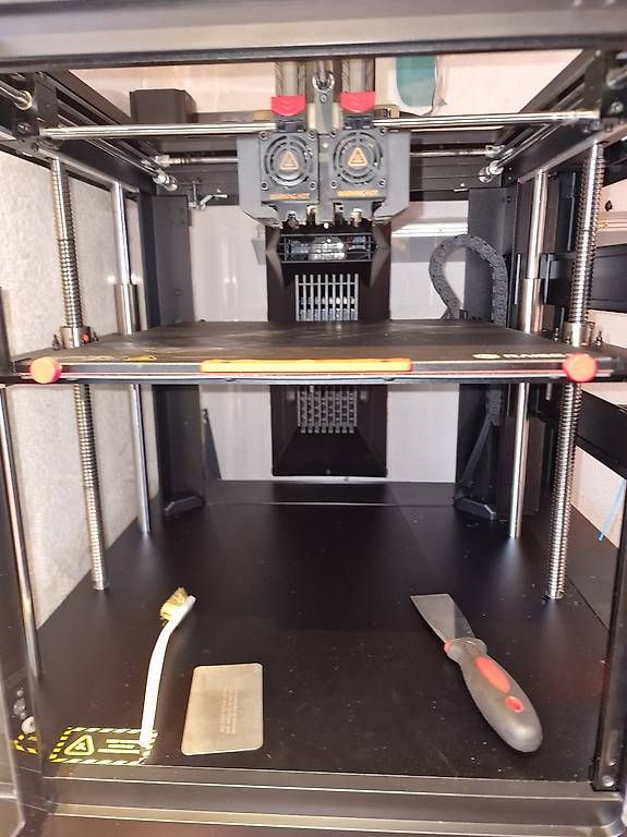 Stampanti 3D: Raise3d Pro3 3D Drucker mit Unterbau – Usato da Meiringen venduto da Hasliprint 1