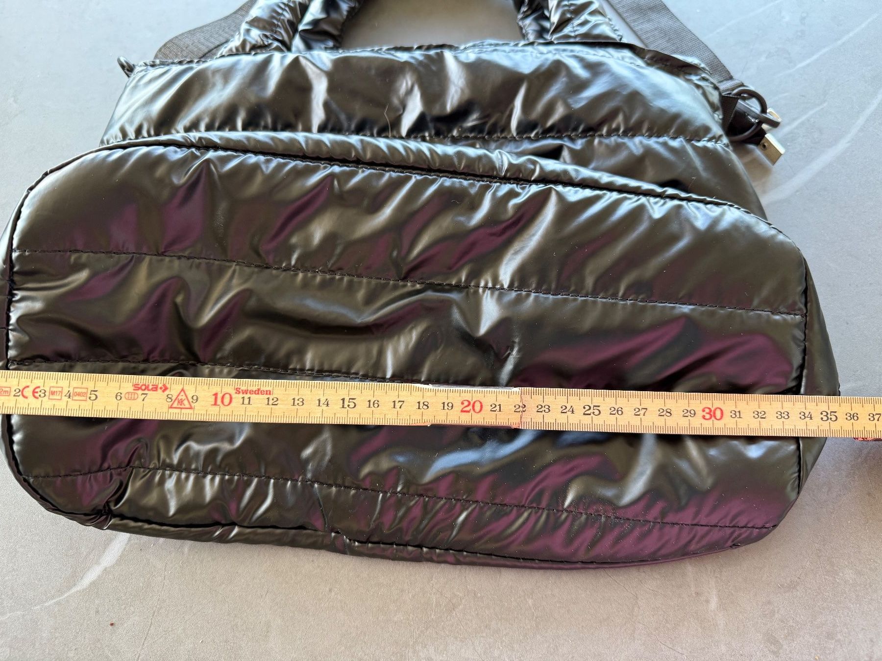Borse da donna: Leichte Tasche mit guter Grösse – Usato da Altishofen venduto da UrsulaP0102 2