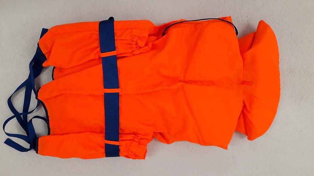 Schwimmwesten: HELLY HANSEN Feststoff-Rettungsweste – Gebraucht aus Malters von wobbler2015 2