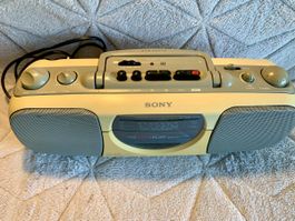 Radio Kassettenrecorder Sony CFS-E10L gebrauchter Zustand