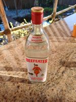 BEEFEATER DRY GIN LONDON DISTILLED