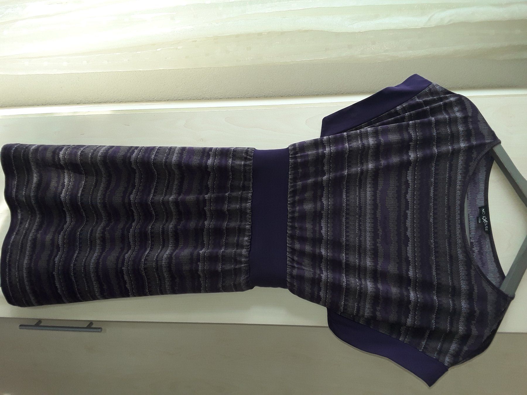 Kleider: Kleid Grösse 36 No Excuse – Gebraucht aus Heimberg von Samprof 1