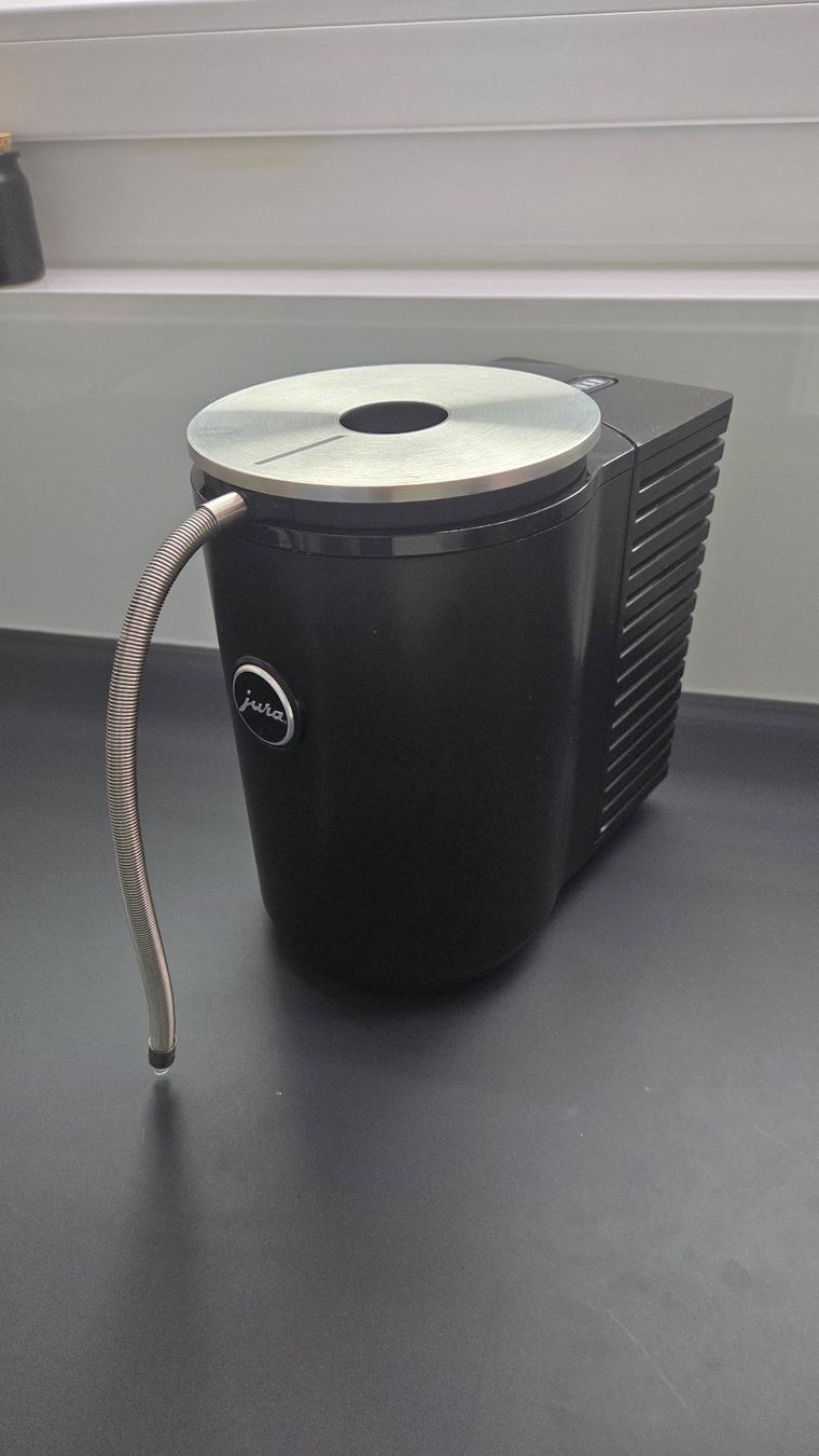Contenitori & Simili: Jura Cool Control 1 L (bluetooth) – Usato da Oberdiessbach venduto da TheBotanist 1