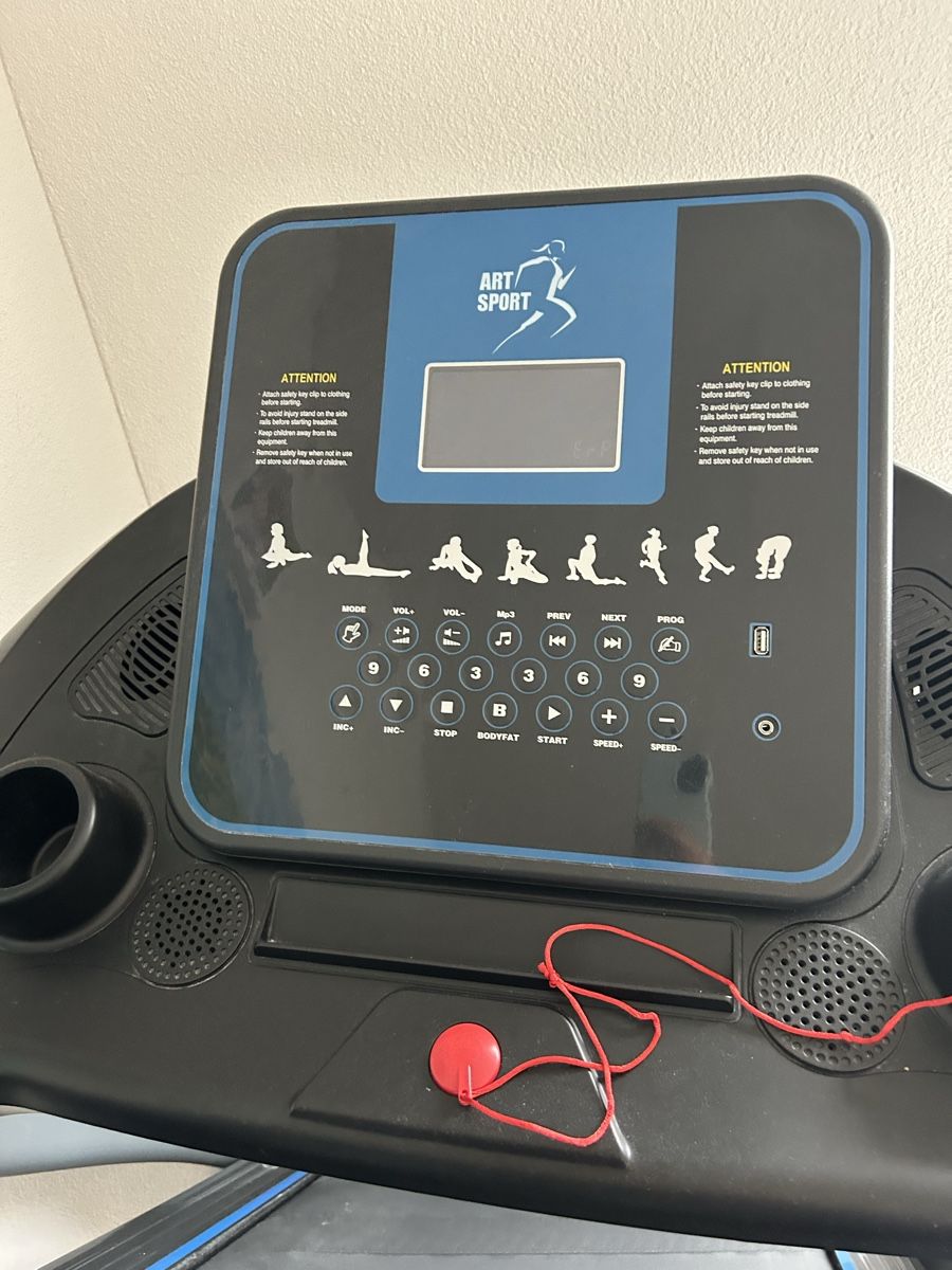 Hometrainer: Laufband Speedrunner 7000 wie neu – Usato da Schindellegi venduto da Vanessa54 3