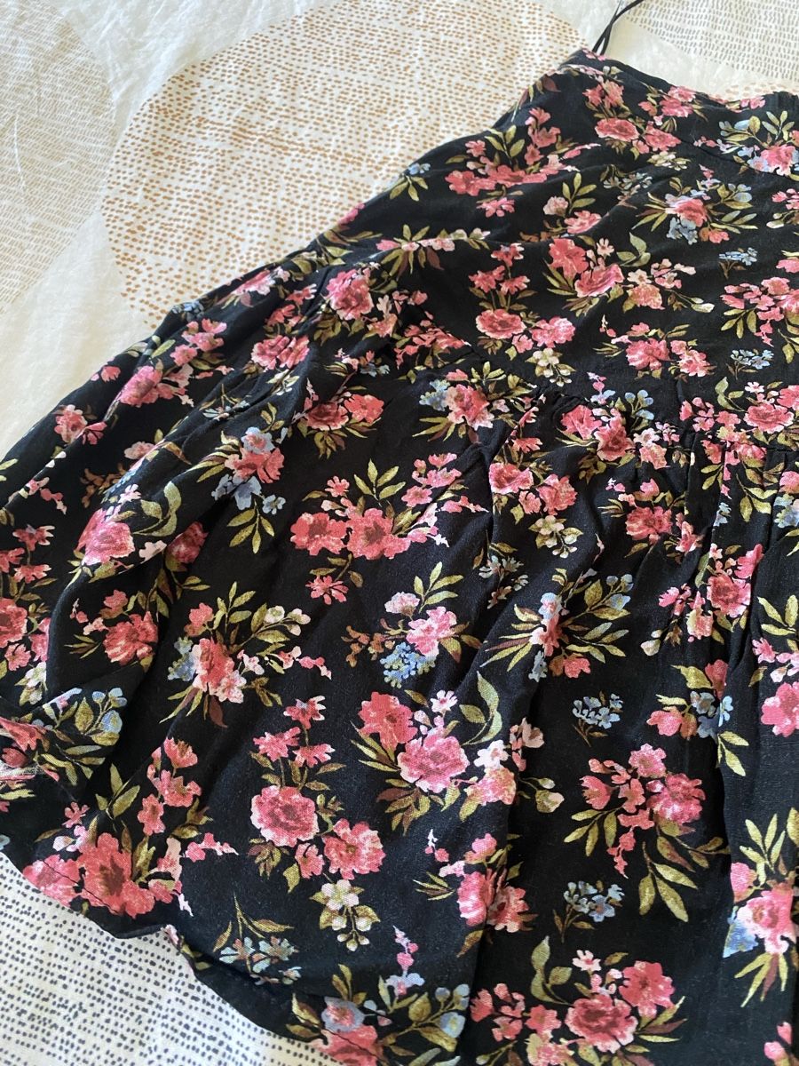 Vila Röcke: Jupe courte fleurie VILA - taille M – Neu (gemäss Beschreibung) aus Delémont von bou_26 1