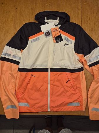 NEU! Brooks Damen Laufjacke Run Visible 2.0 - Grösse M