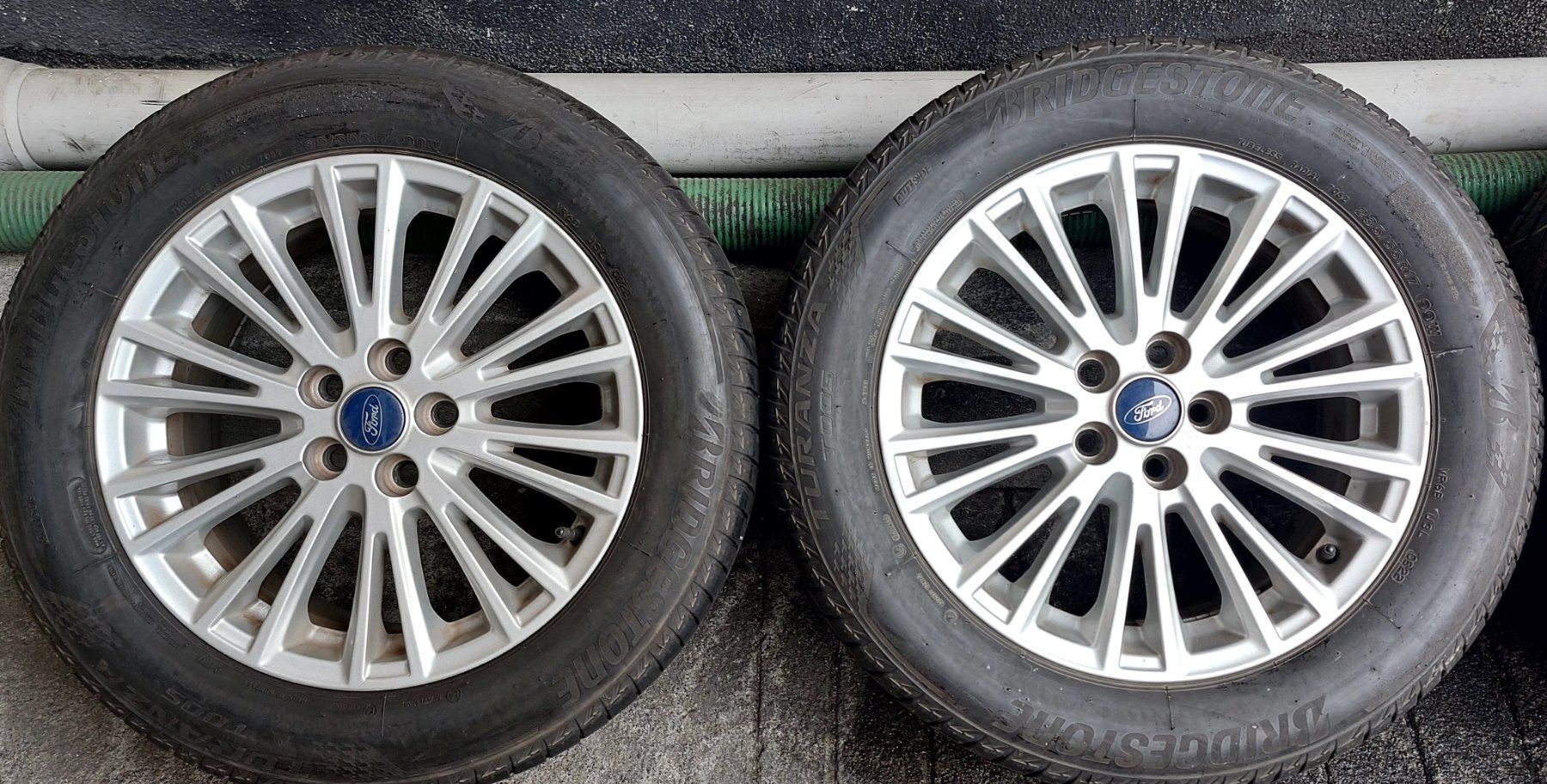 Ford Pneumatici & Ruote complete: 235 55 17 Ford S-Max / Galaxy – Usato da Buchs venduto da Loreanda 4