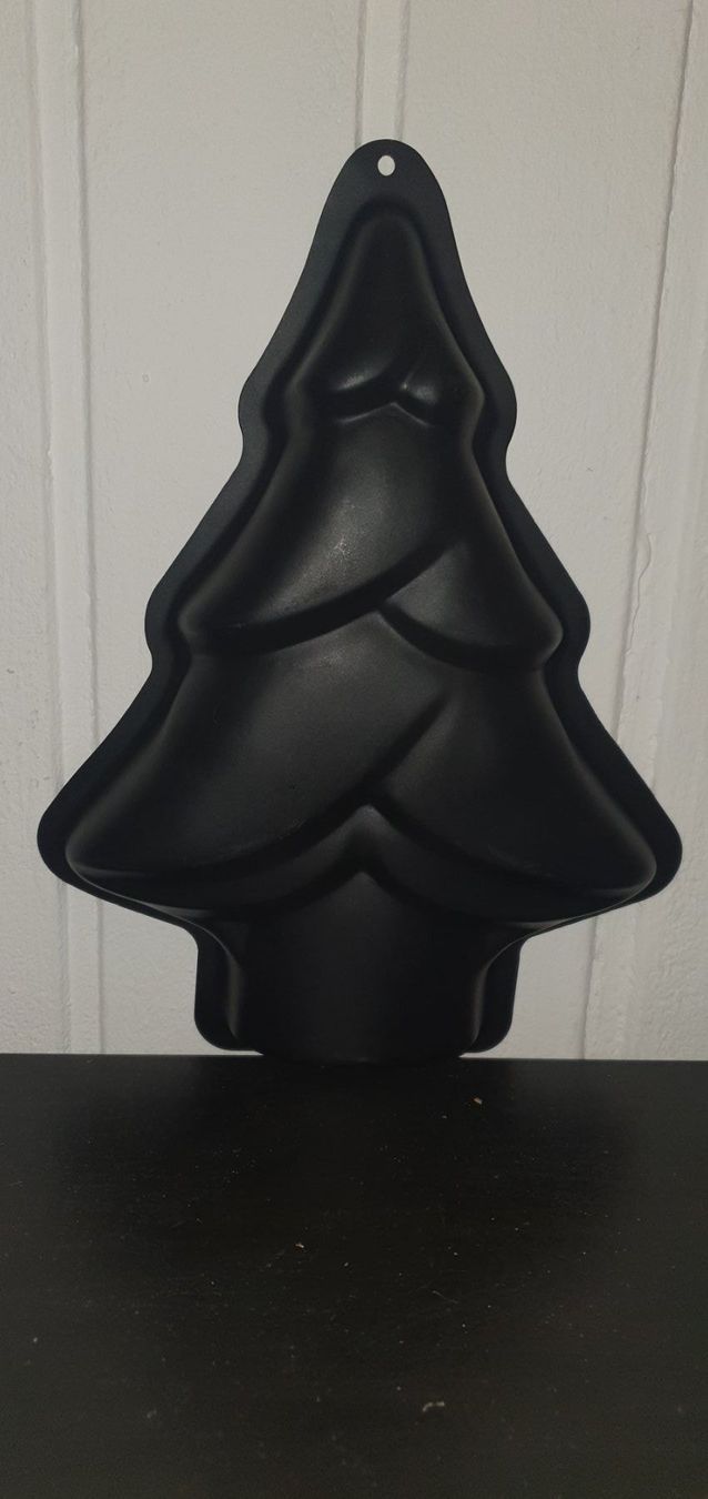 Teglie da forno: Backform aus Blech in Tannenform – Usato da Langnau am Albis venduto da jer_pm72 2