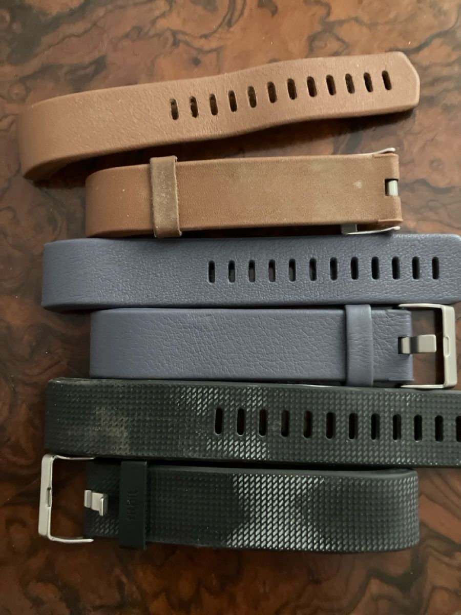 Bracciali & Braccialetti: 3 x Armband Fitbit Charge 2, Large – Usato da Zürich venduto da Mameloschn 1