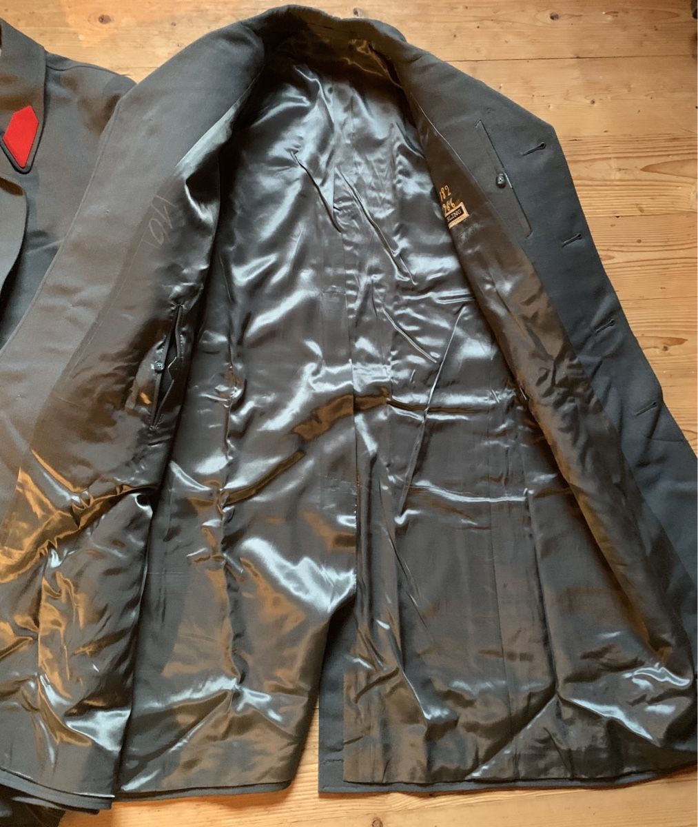 Uniformes: 2 Mäntel der Kantonspolizei Solothurn – D'occasion à Goldingen par Bergler012 5