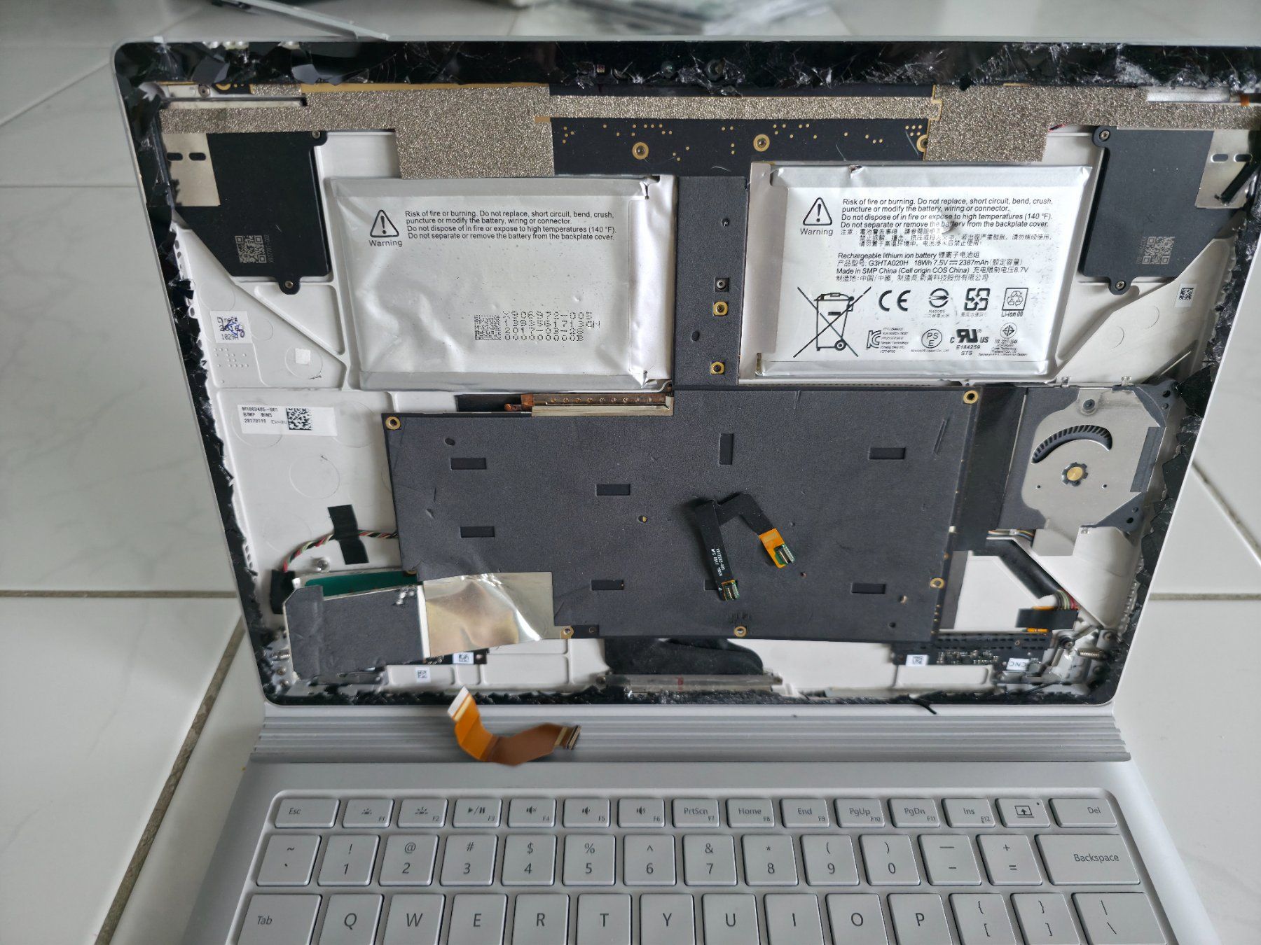 Microsoft Notebook: Defektes Surface Book 1 – Usato da Luzern venduto da i-ahhdisney 1