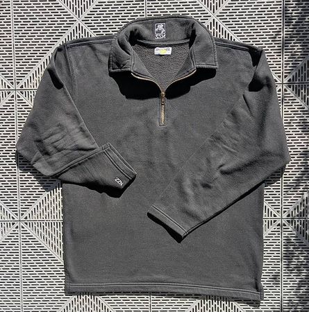 *** Exklusiv. "Switcher"-Original "NZZ"-Baumwolle-Pullover.