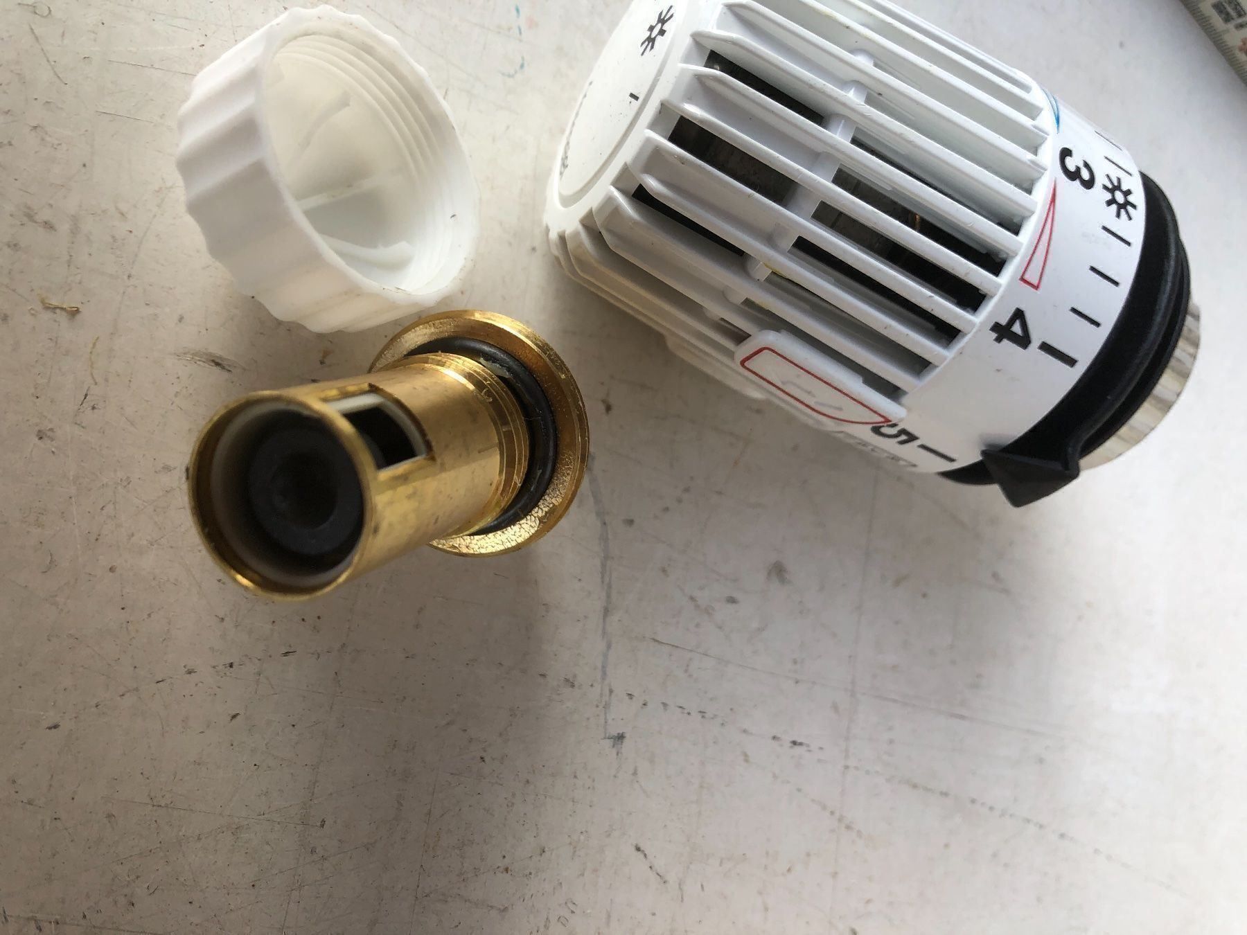 Radiatori: Thermostateinsatz Ventilkopf Heimeier – Nuovo e nell'imballaggio originale da Niederrohrdorf venduto da ledergerber 4