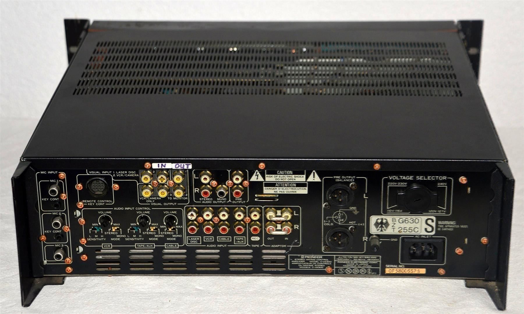 Pioneer Console di mixaggio: Pioneer C-V2300 Stereo Mixing Control – Usato da Collonges venduto da arashee 3