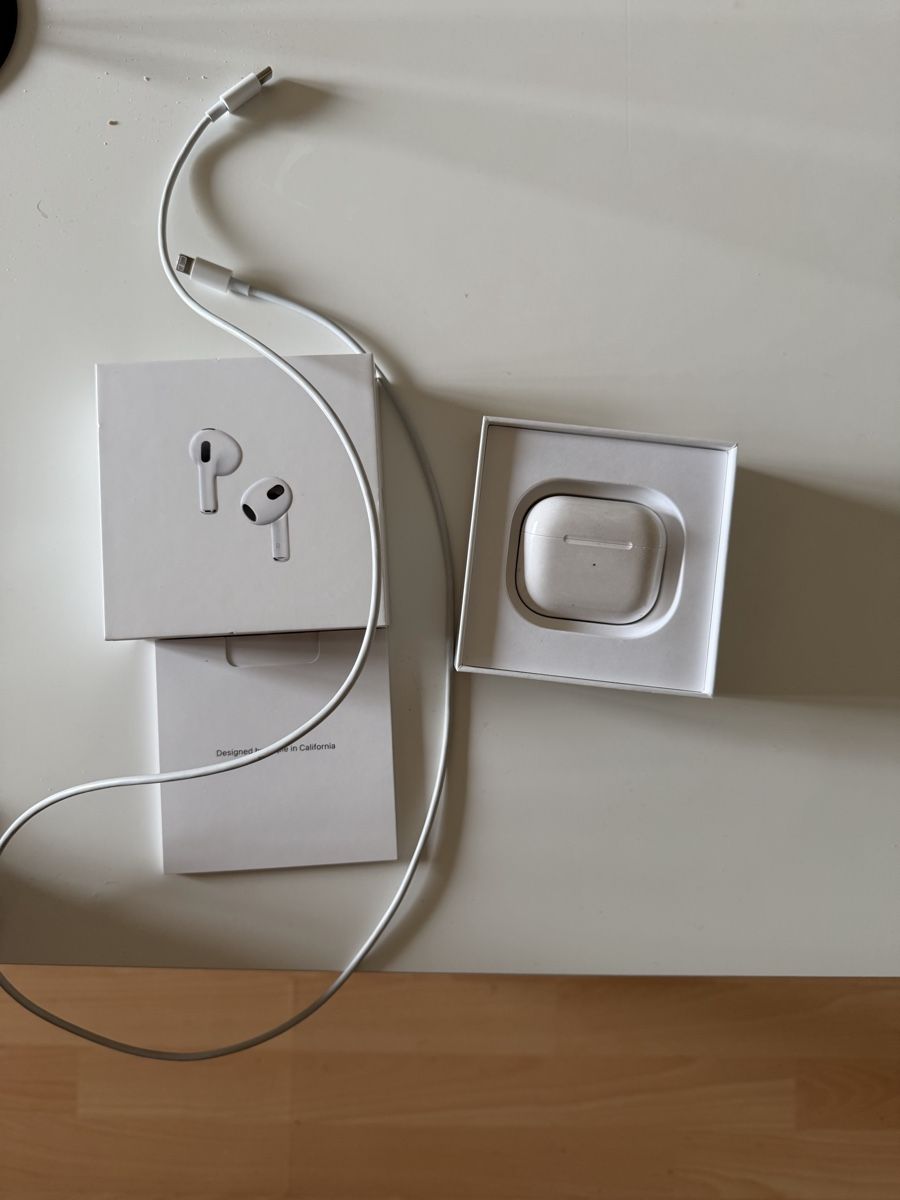 Apple Cuffie: Apple Airpods Air 3 – Usato da Wettingen venduto da pablelest