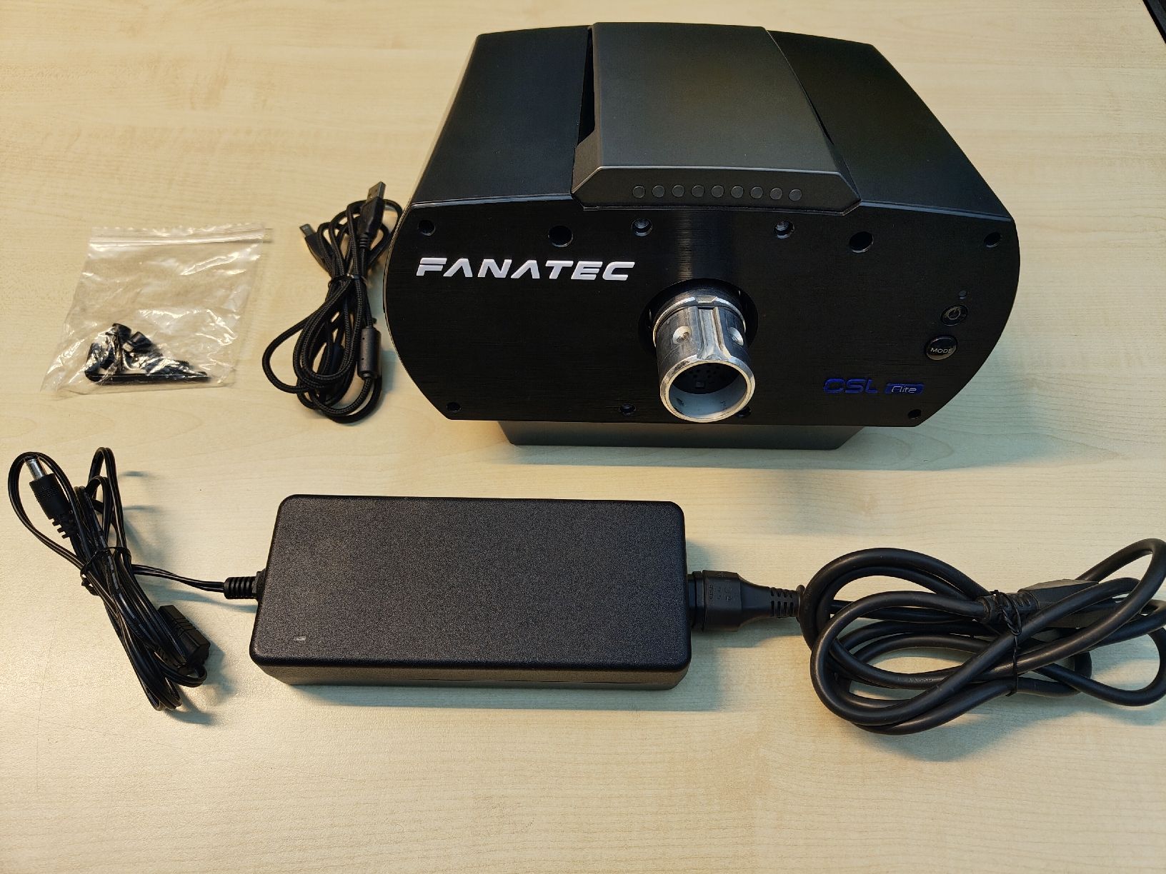 Fanatec Controller: Fanatec CSL Elite (PC/XBOX/PS4/PS5) – Gebraucht aus Montsevelier von
